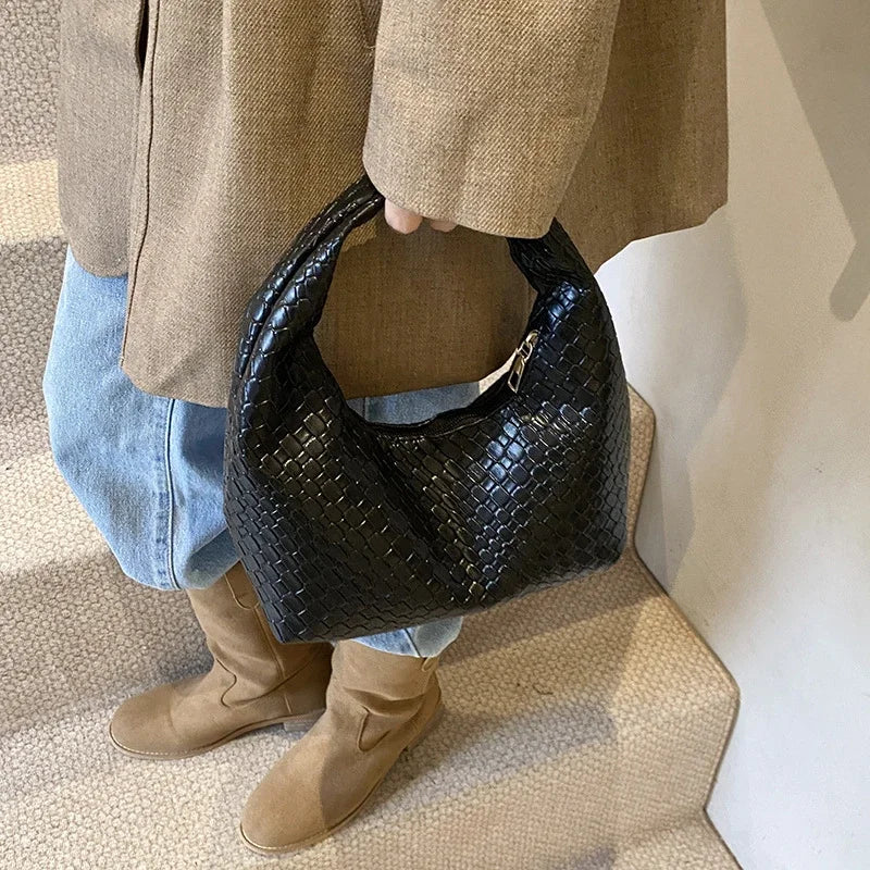 S1e1b950dcbda4d98acd3bd1ffd716703b